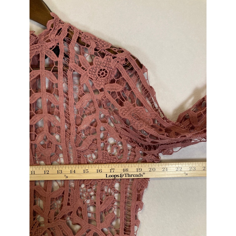 Whimsical Romantic It's Pink Women XL Dusty Rose Crochet Lace Bell Slv Crop Top - Picture 4 of 10